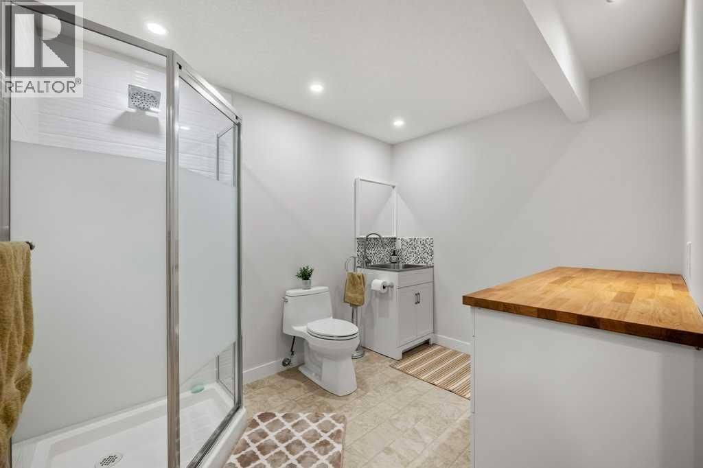 284 Prestwick Estate Way Se, Calgary, Alberta T2Z 3Z1 - Photo 38 - A2335989