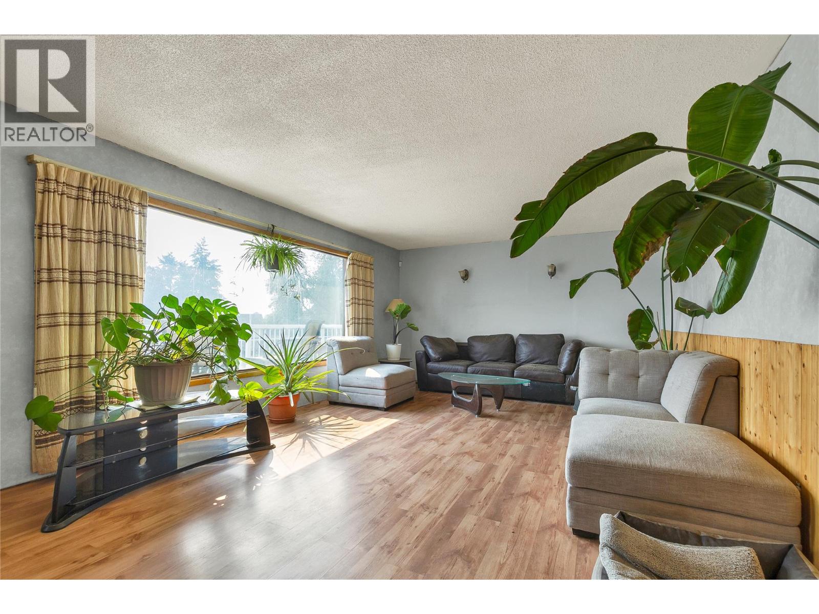 9271 Glenmore Road, Winfield, British Columbia
