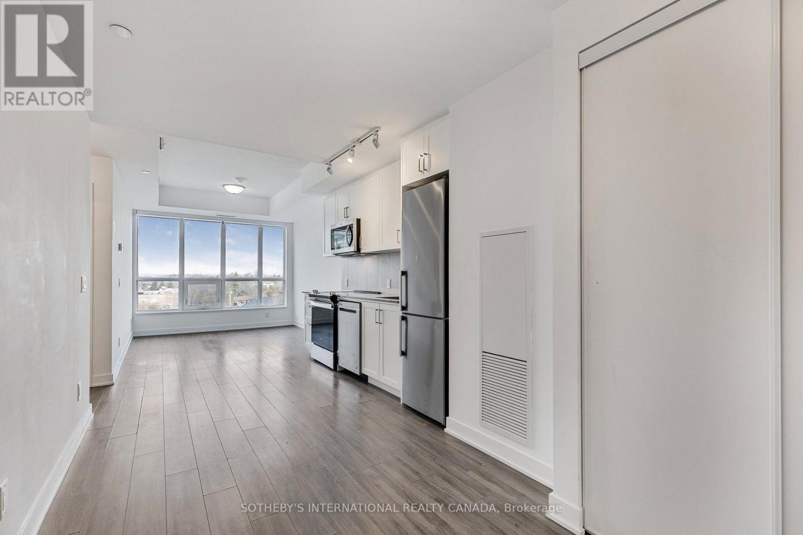403 - 681 Yonge Street, Barrie, Ontario  L9J 0K1 - Photo 3 - S13676734