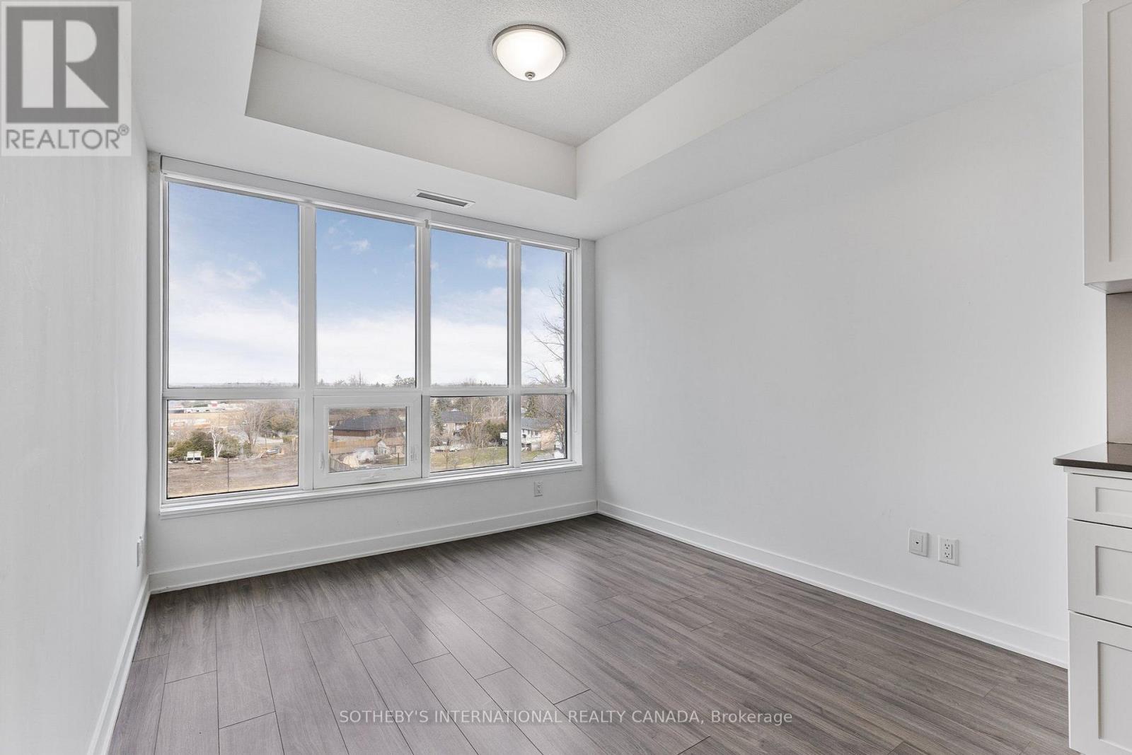 403 - 681 Yonge Street, Barrie, Ontario  L9J 0K1 - Photo 5 - S13676734