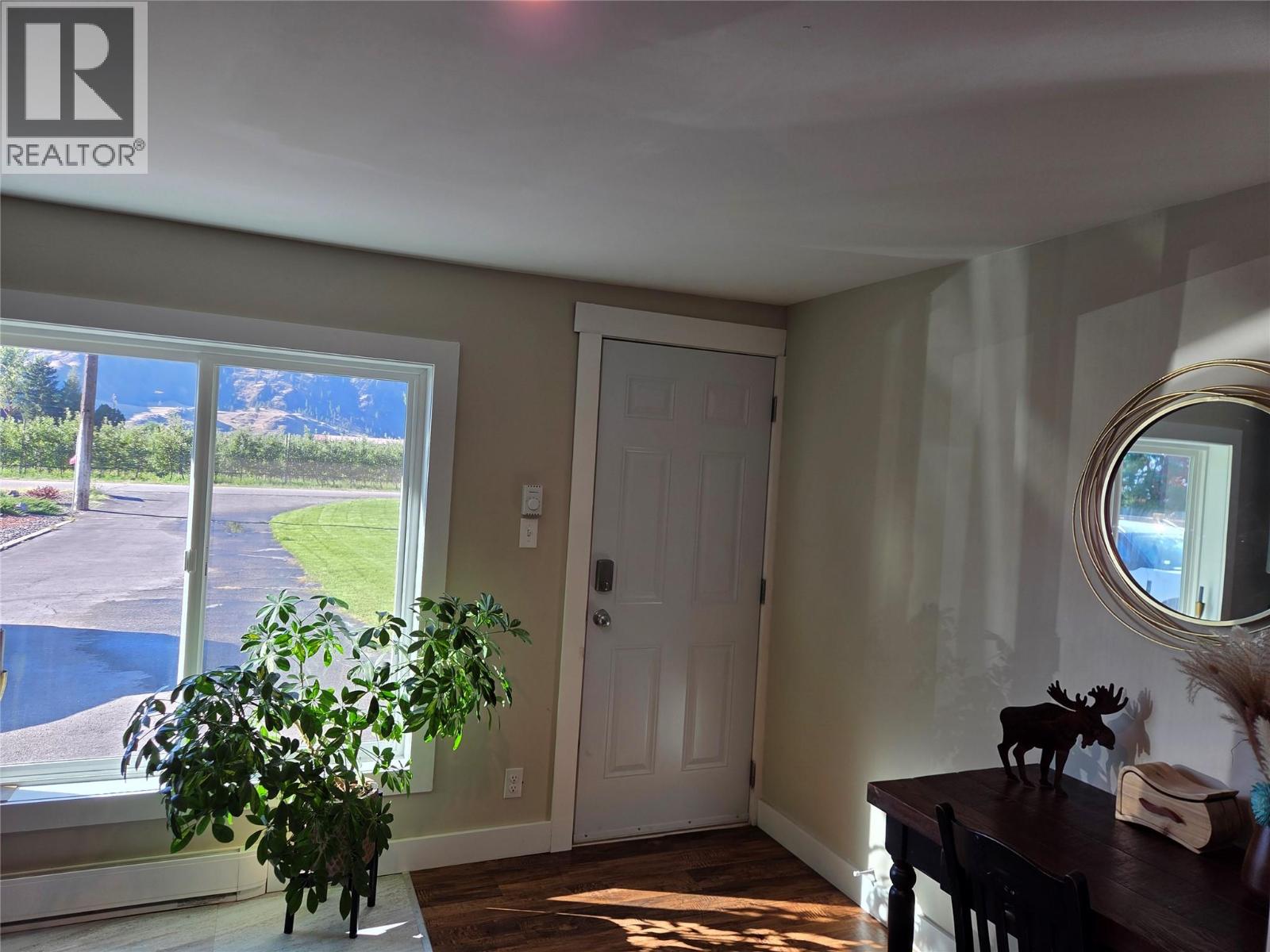 2548 Upper Bench Road, Keremeos, British Columbia  V0X 1N4 - Photo 2 - 10397826