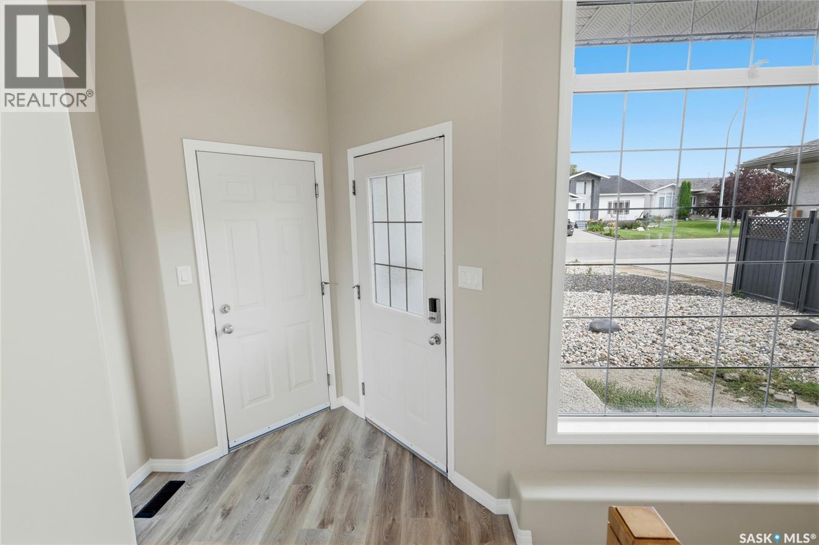 7323 Maple View Crescent, Regina, Saskatchewan  S4X 4S8 - Photo 3 - SK045614