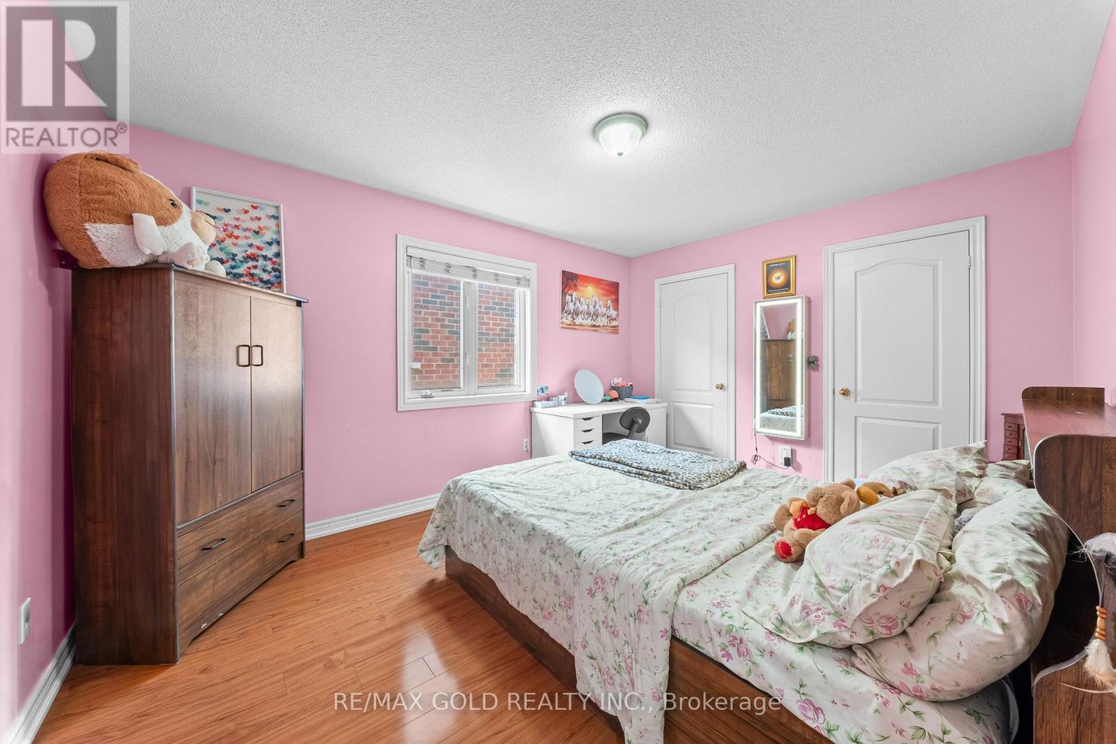 19 Attview Crescent, Brampton, Ontario  L6P 2R5 - Photo 16 - W13676472
