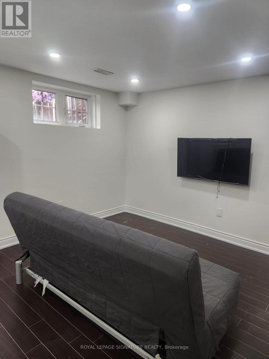 Basement - 404 Nairn Circle, Milton, Ontario L9T 8A5 - Photo 3 - W13676480
