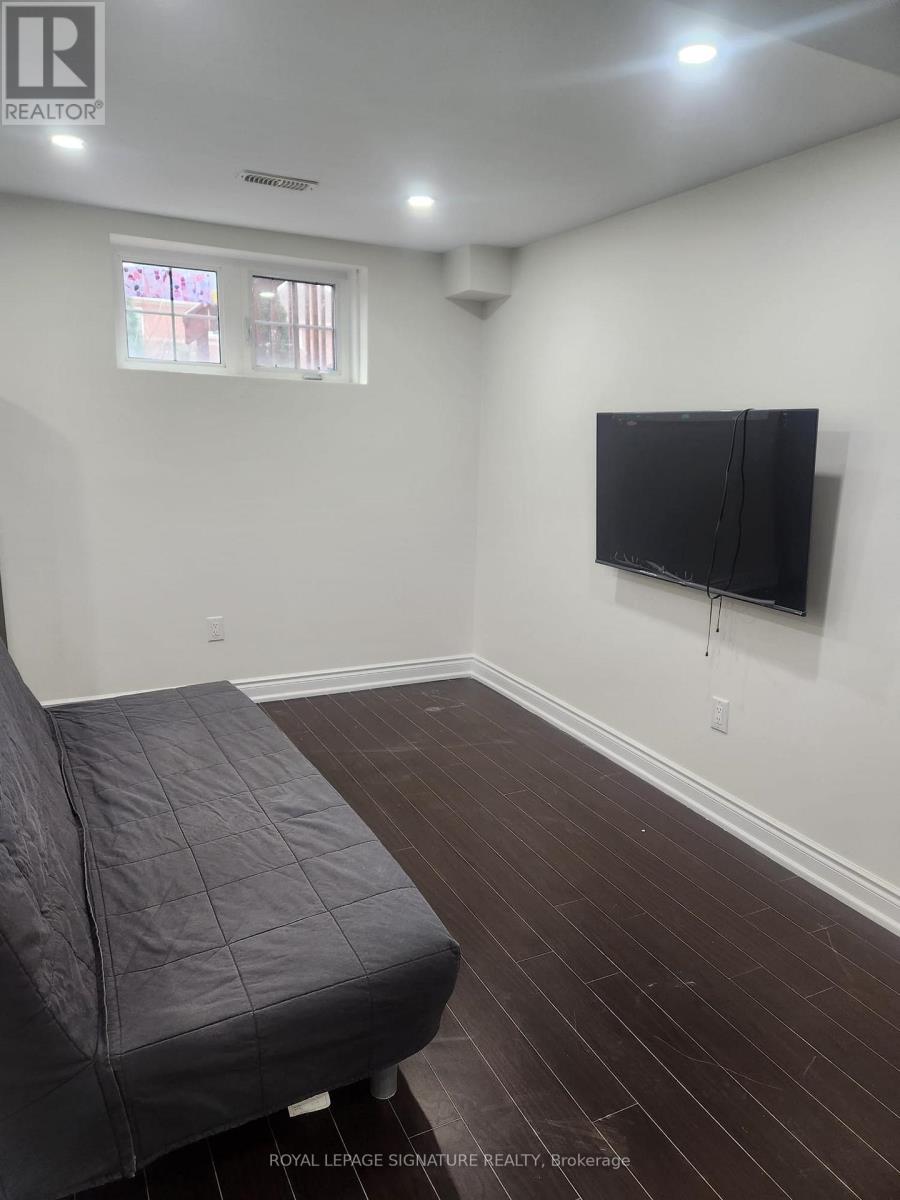 Basement - 404 Nairn Circle, Milton, Ontario L9T 8A5 - Photo 4 - W13676480