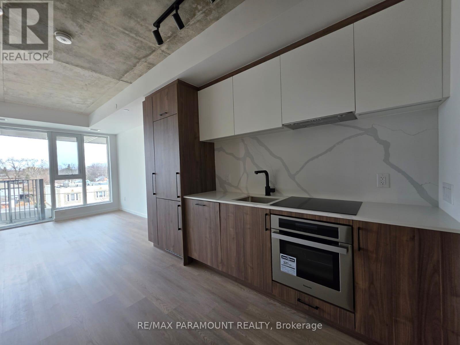 418 - 689 The Queensway Drive, Toronto, Ontario  M8Y 1L1 - Photo 3 - W13676482