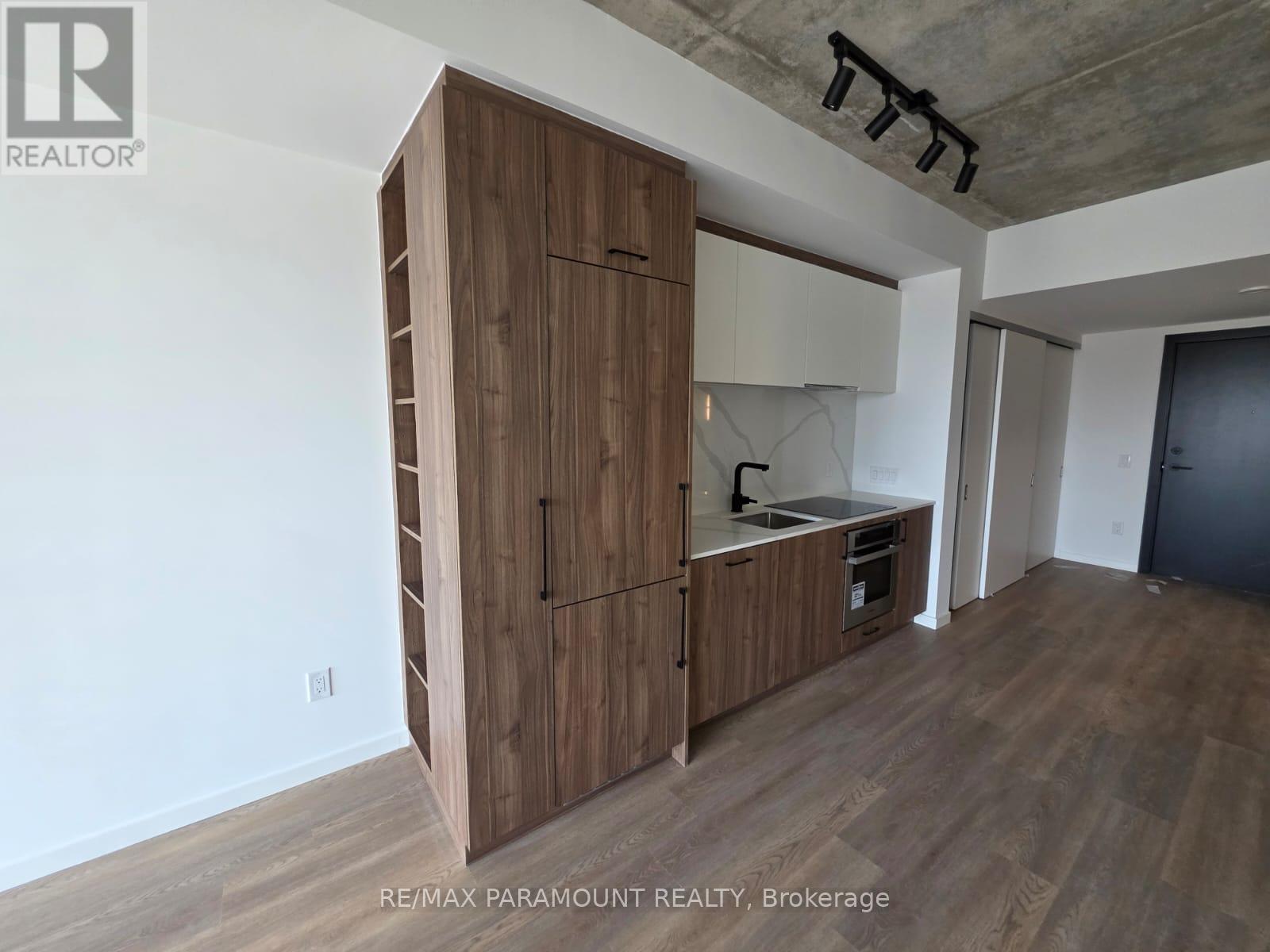 418 - 689 The Queensway Drive, Toronto, Ontario  M8Y 1L1 - Photo 7 - W13676482