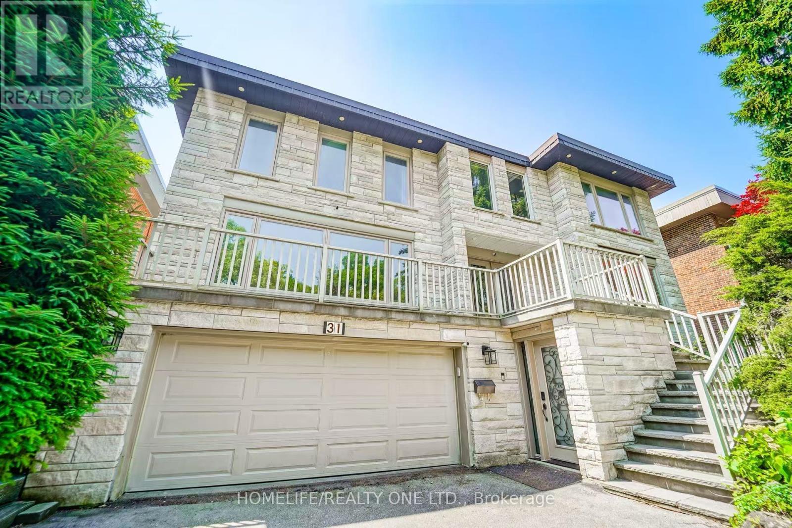 31 Bearwood Drive, Toronto, Ontario  M9A 4G5 - Photo 4 - W13676492