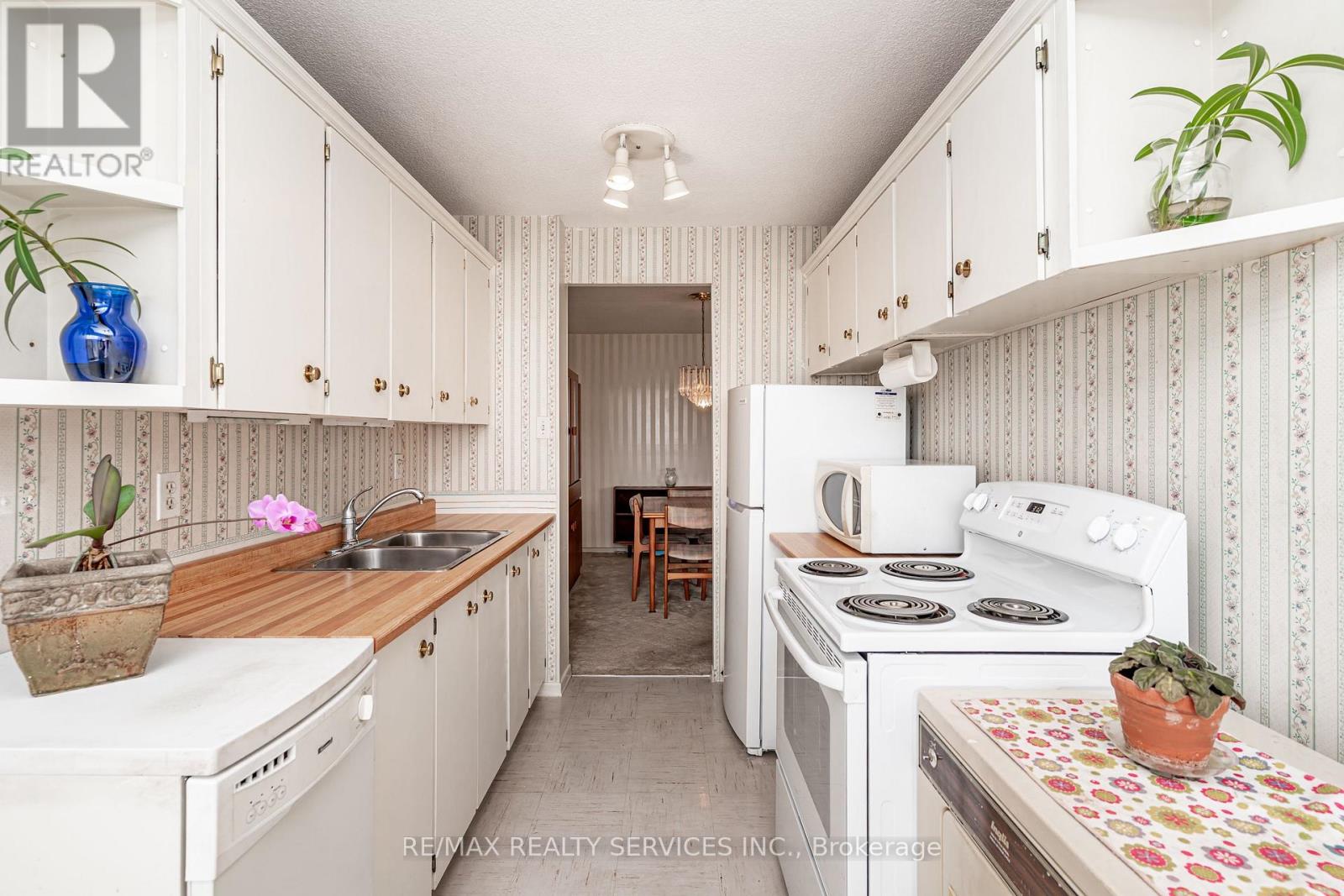 2102 - 18 Knightsbridge Road, Brampton, Ontario  L6T 3X5 - Photo 21 - W13676556