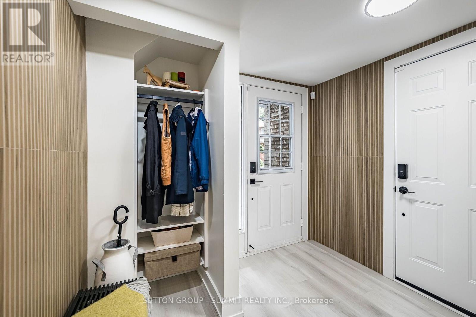 1 - 1270 Gainsborough Drive, Oakville, Ontario L6H 2L2 - Photo 3 - W13676654