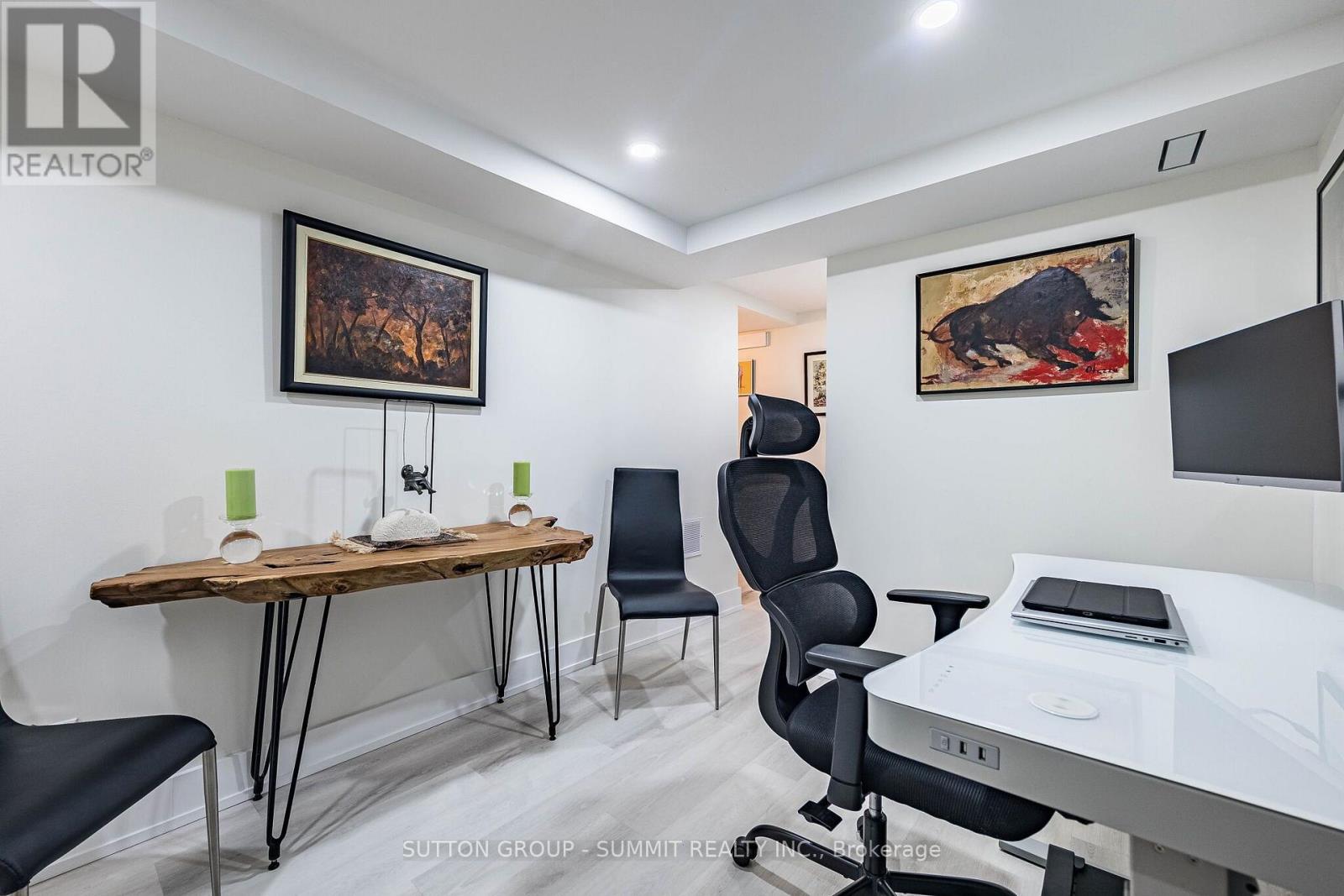1 - 1270 Gainsborough Drive, Oakville, Ontario L6H 2L2 - Photo 4 - W13676654