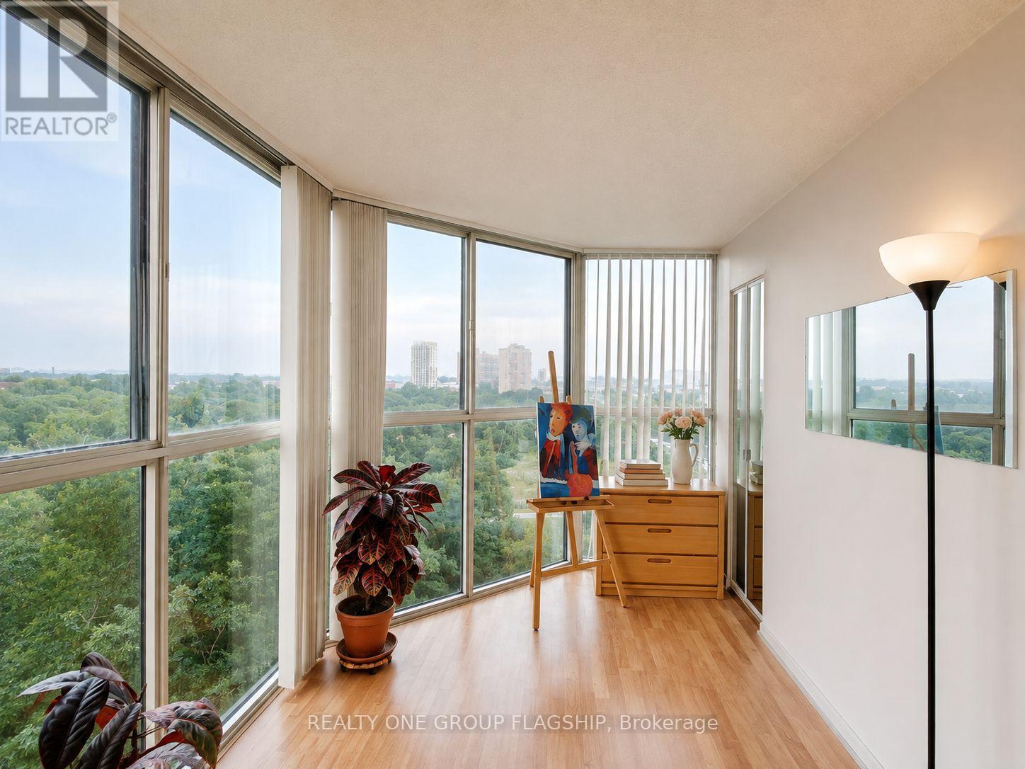 802 - 600 Rexdale Boulevard, Toronto, Ontario M9W 6T4 - Photo 2 - W13676666