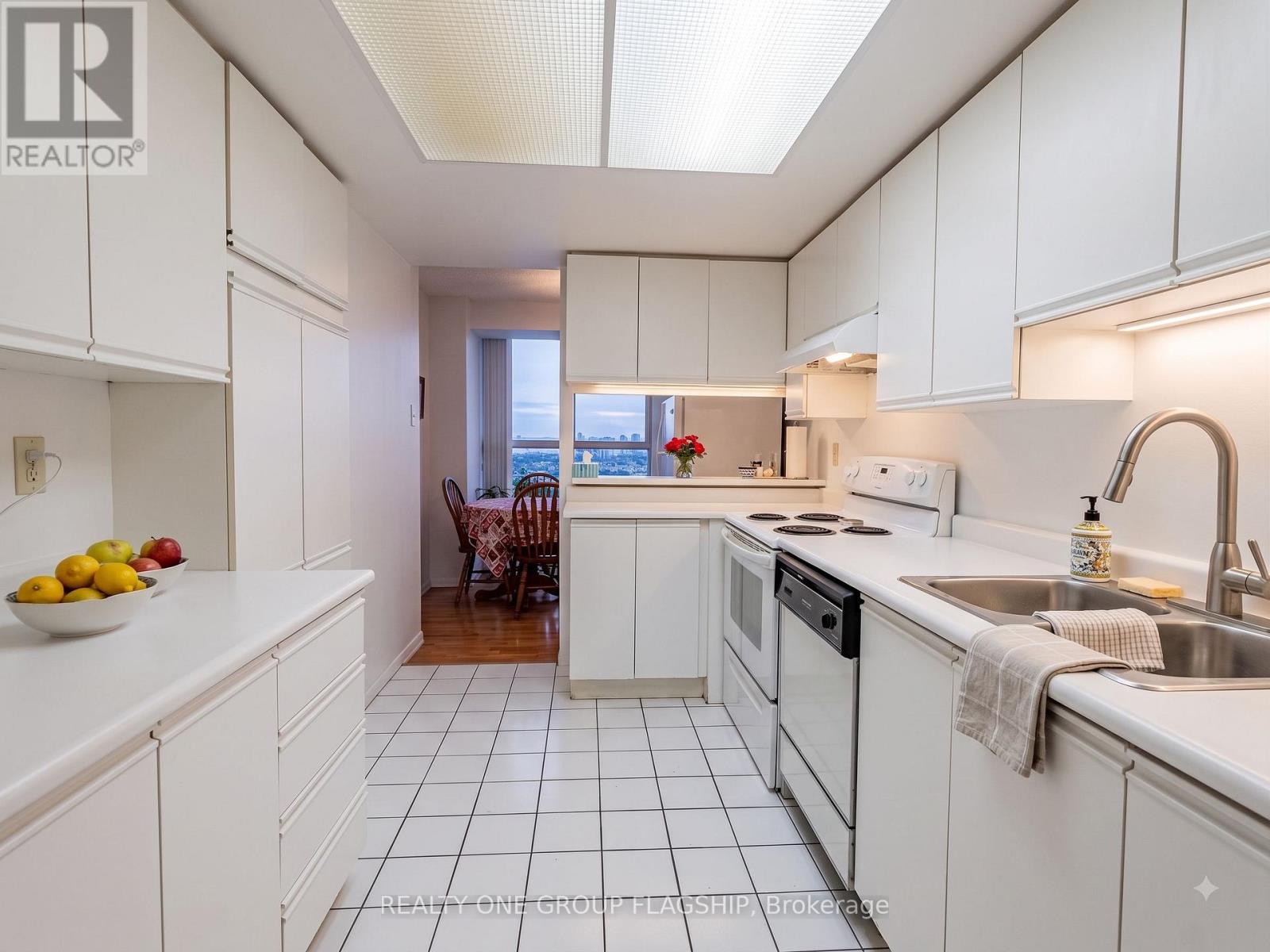 802 - 600 Rexdale Boulevard, Toronto, Ontario M9W 6T4 - Photo 6 - W13676666