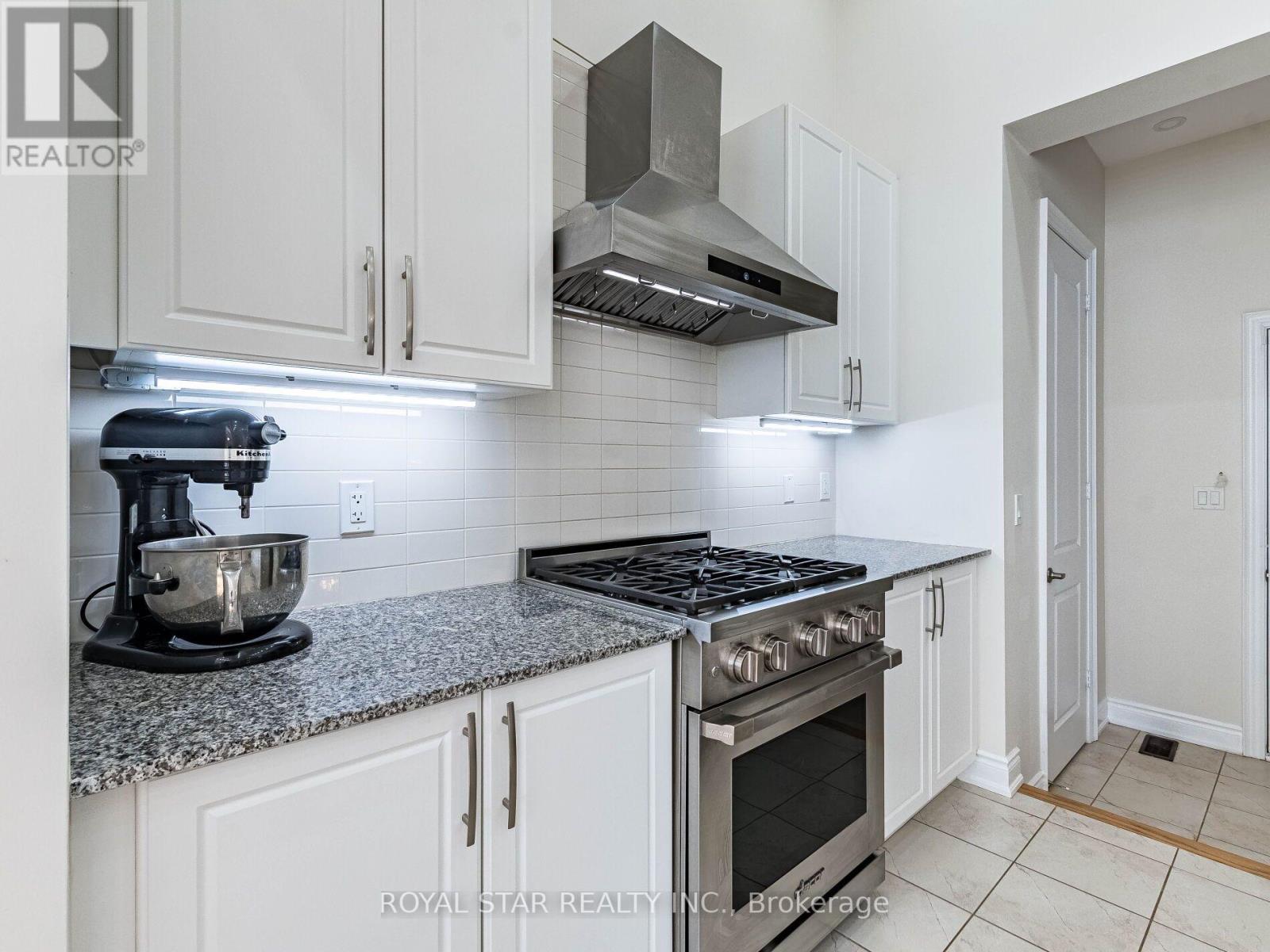 26 Marvin Avenue, Oakville, Ontario  L6H 0Z8 - Photo 16 - W13676672