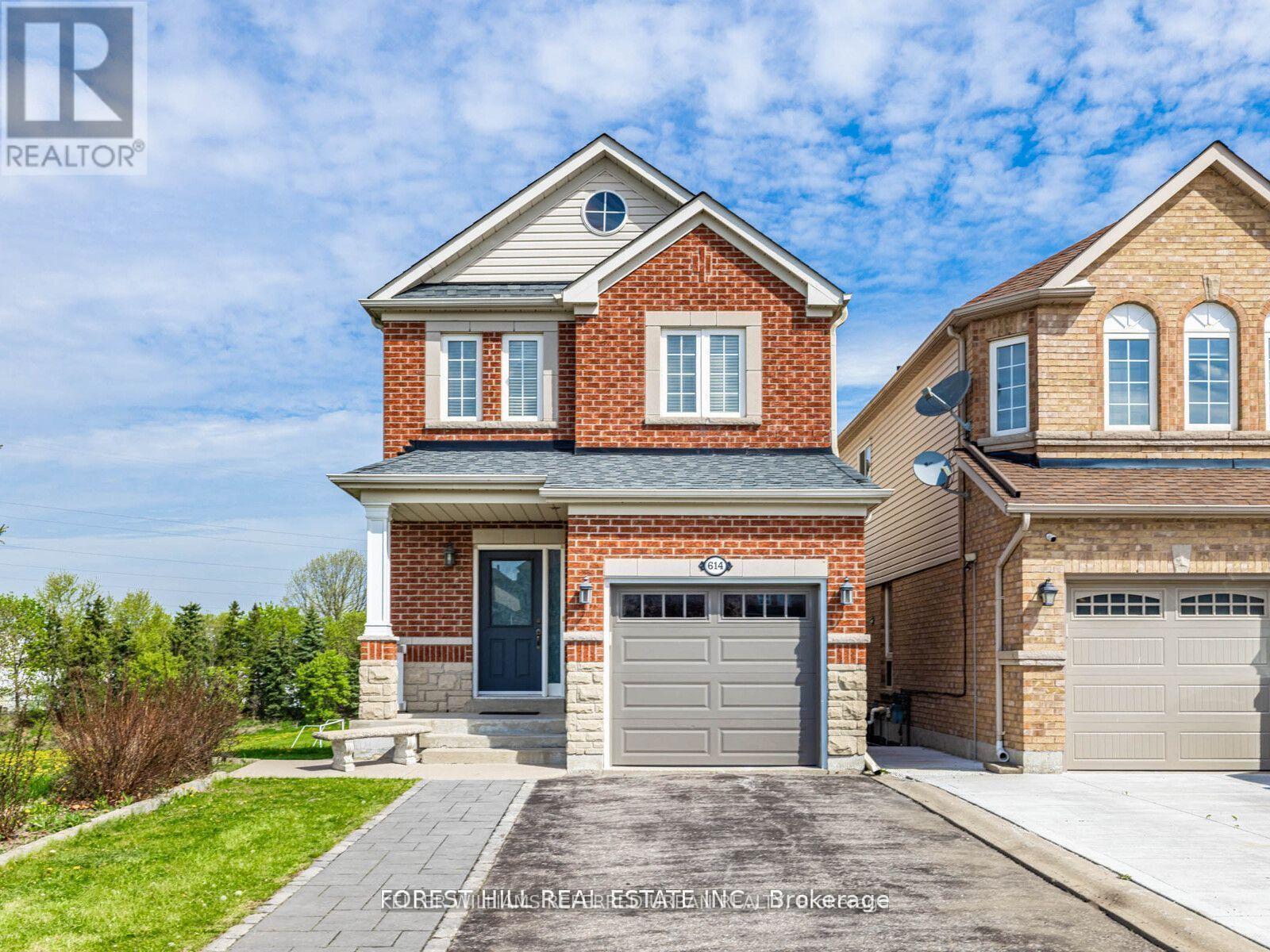 614 Mcbean Avenue N, Newmarket, Ontario  L3X 2L5 - Photo 2 - N13444952