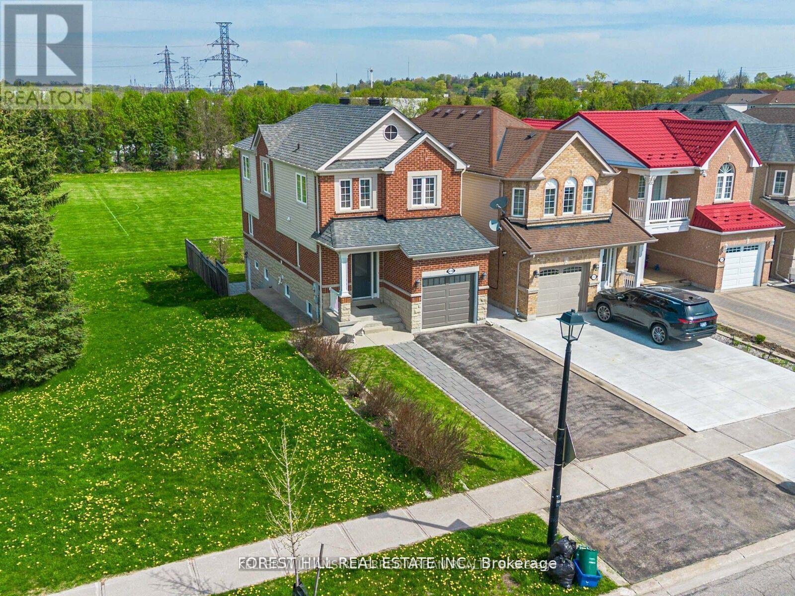 614 MCBEAN AVENUE N, Newmarket, Ontario
