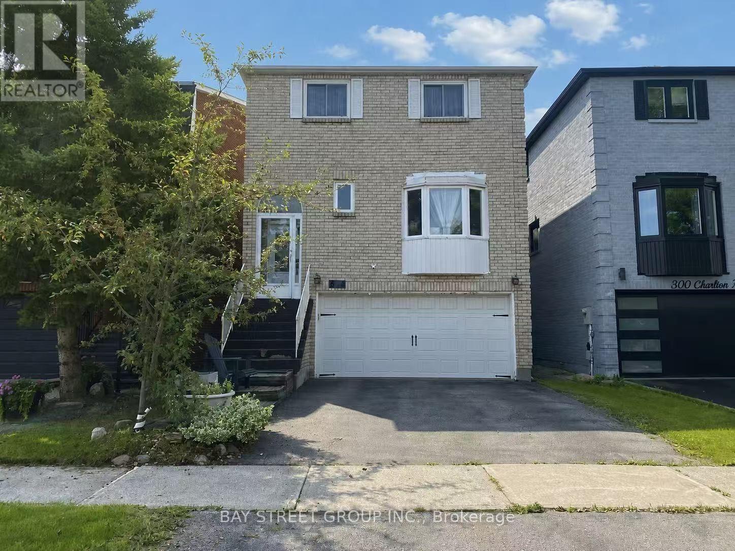 304 CHARLTON AVENUE, Vaughan, Ontario