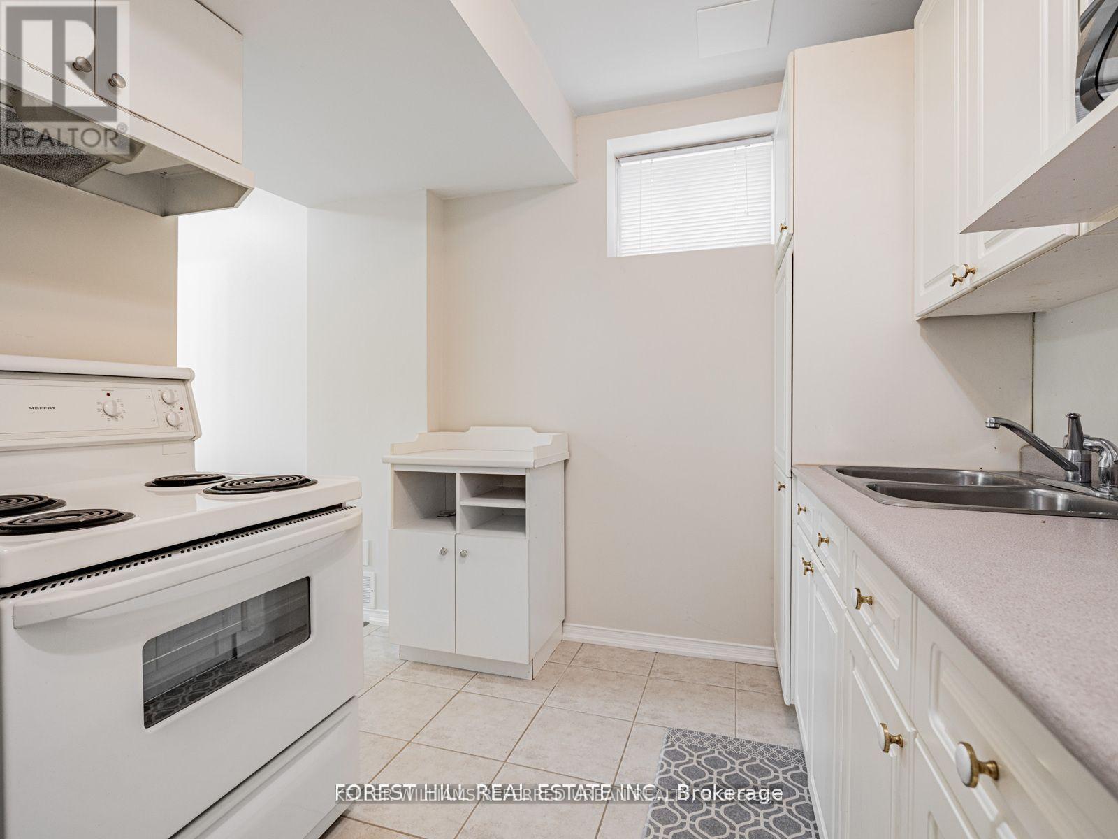 614 Mcbean Avenue N, Newmarket, Ontario  L3X 2L5 - Photo 31 - N13444952