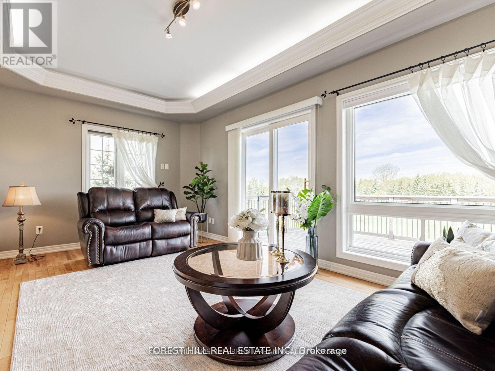 614 Mcbean Avenue N, Newmarket, Ontario  L3X 2L5 - Photo 5 - N13444952