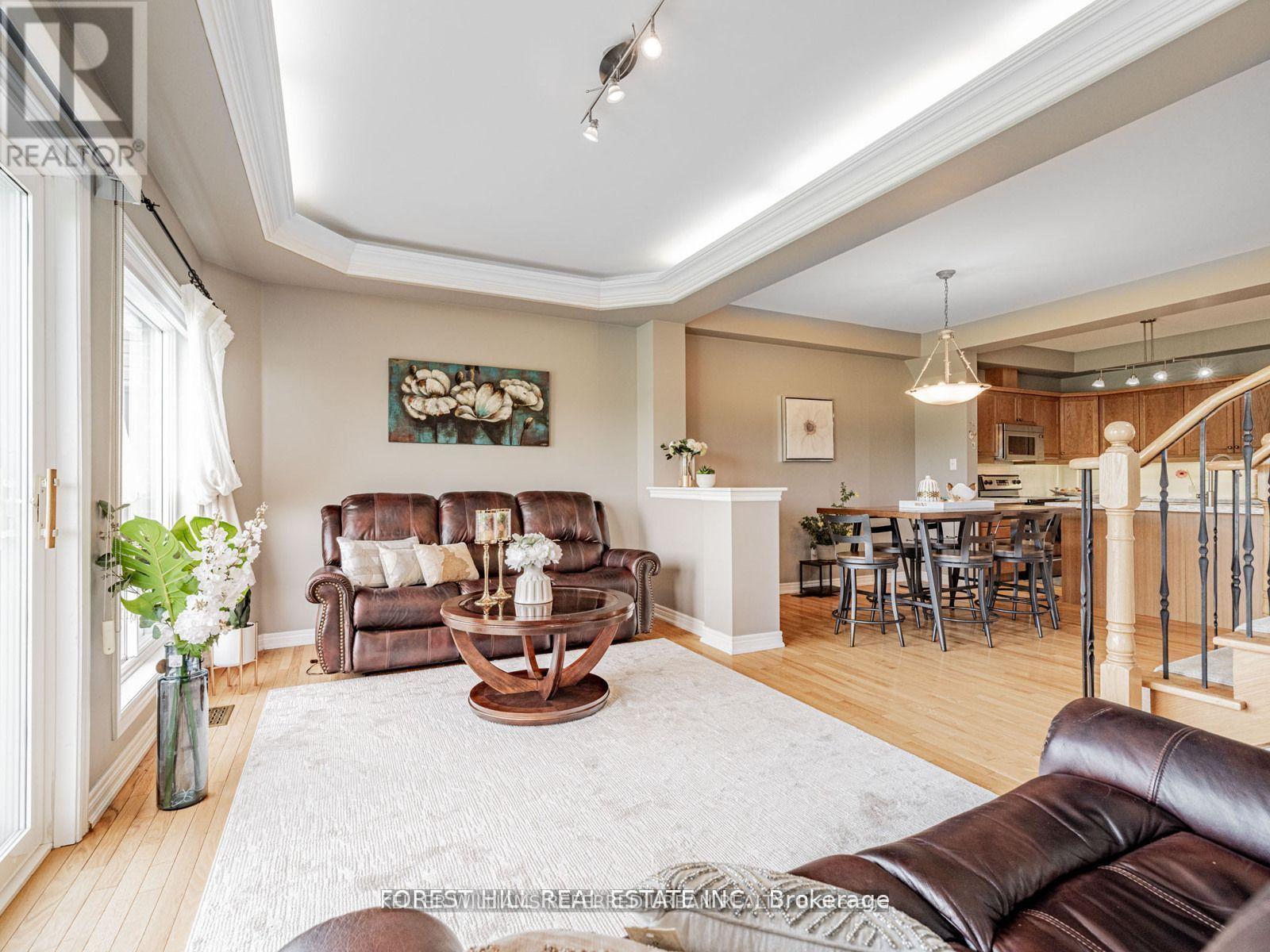 614 Mcbean Avenue N, Newmarket, Ontario  L3X 2L5 - Photo 6 - N13444952