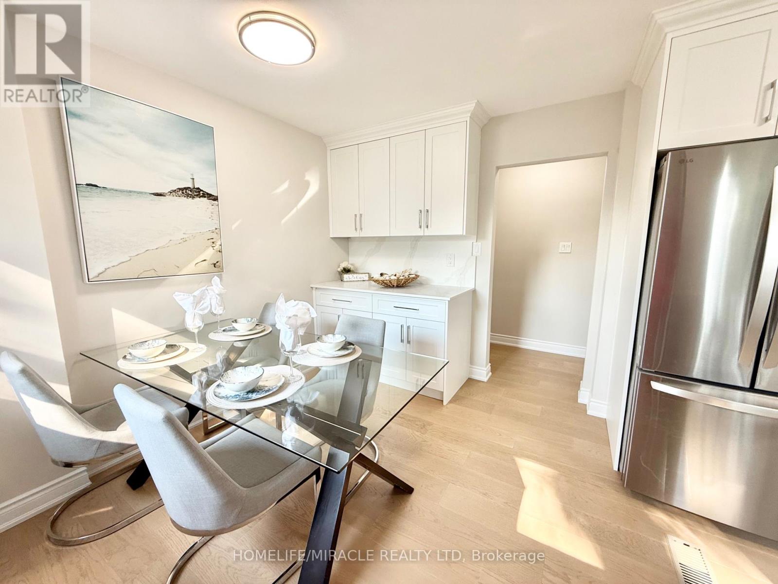 2464 Brookhurst Road, Mississauga, Ontario  L5J 1R3 - Photo 10 - W13675512
