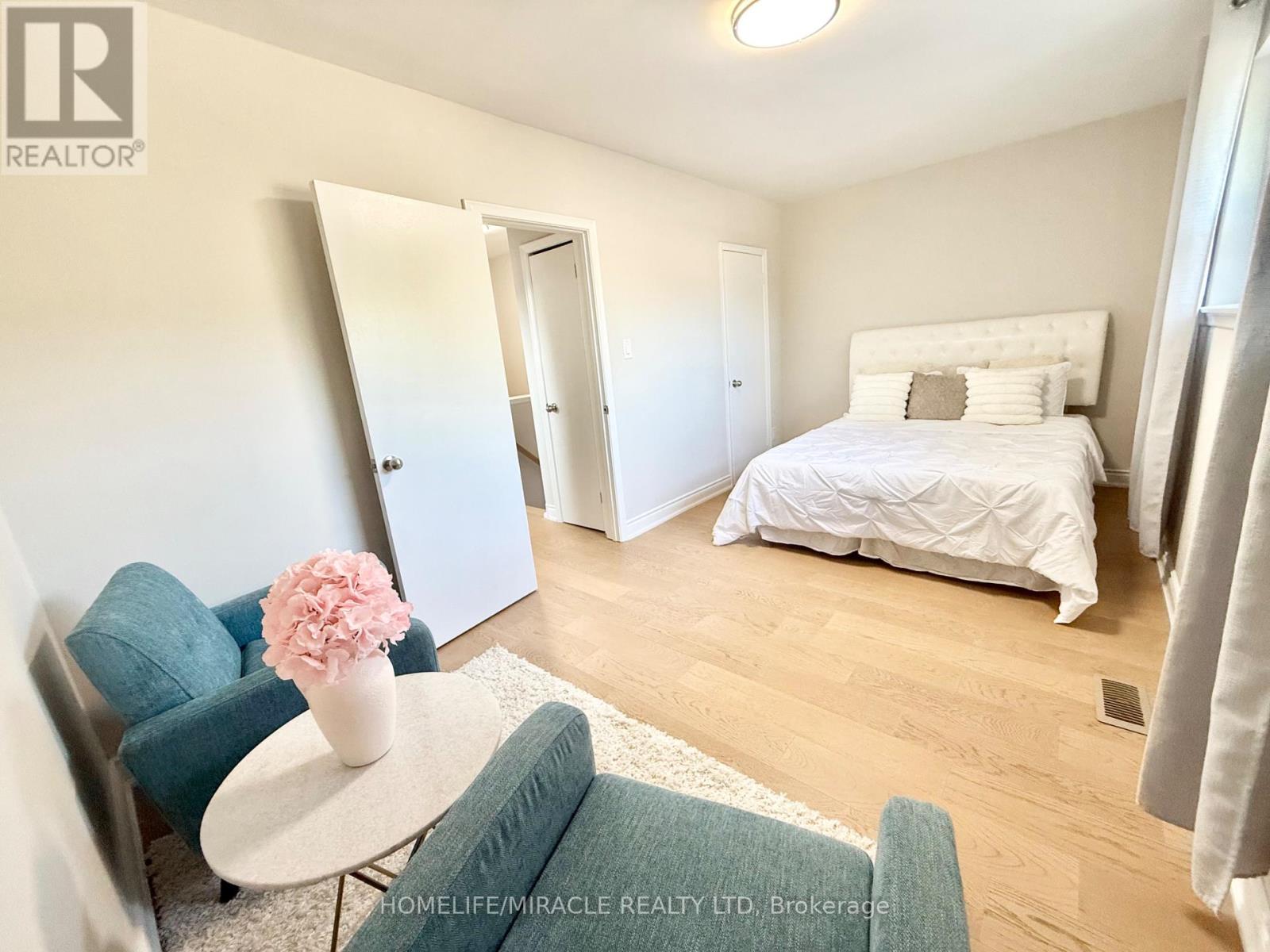 2464 Brookhurst Road, Mississauga, Ontario  L5J 1R3 - Photo 12 - W13675512
