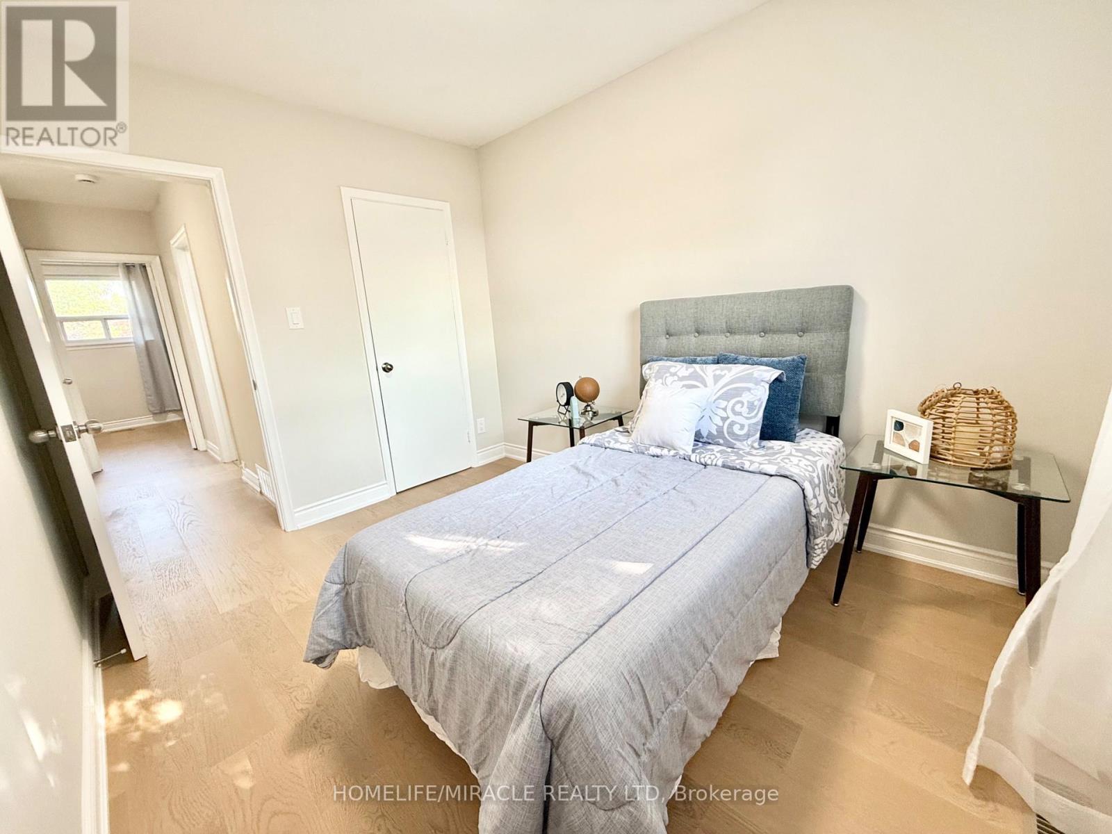 2464 Brookhurst Road, Mississauga, Ontario  L5J 1R3 - Photo 16 - W13675512