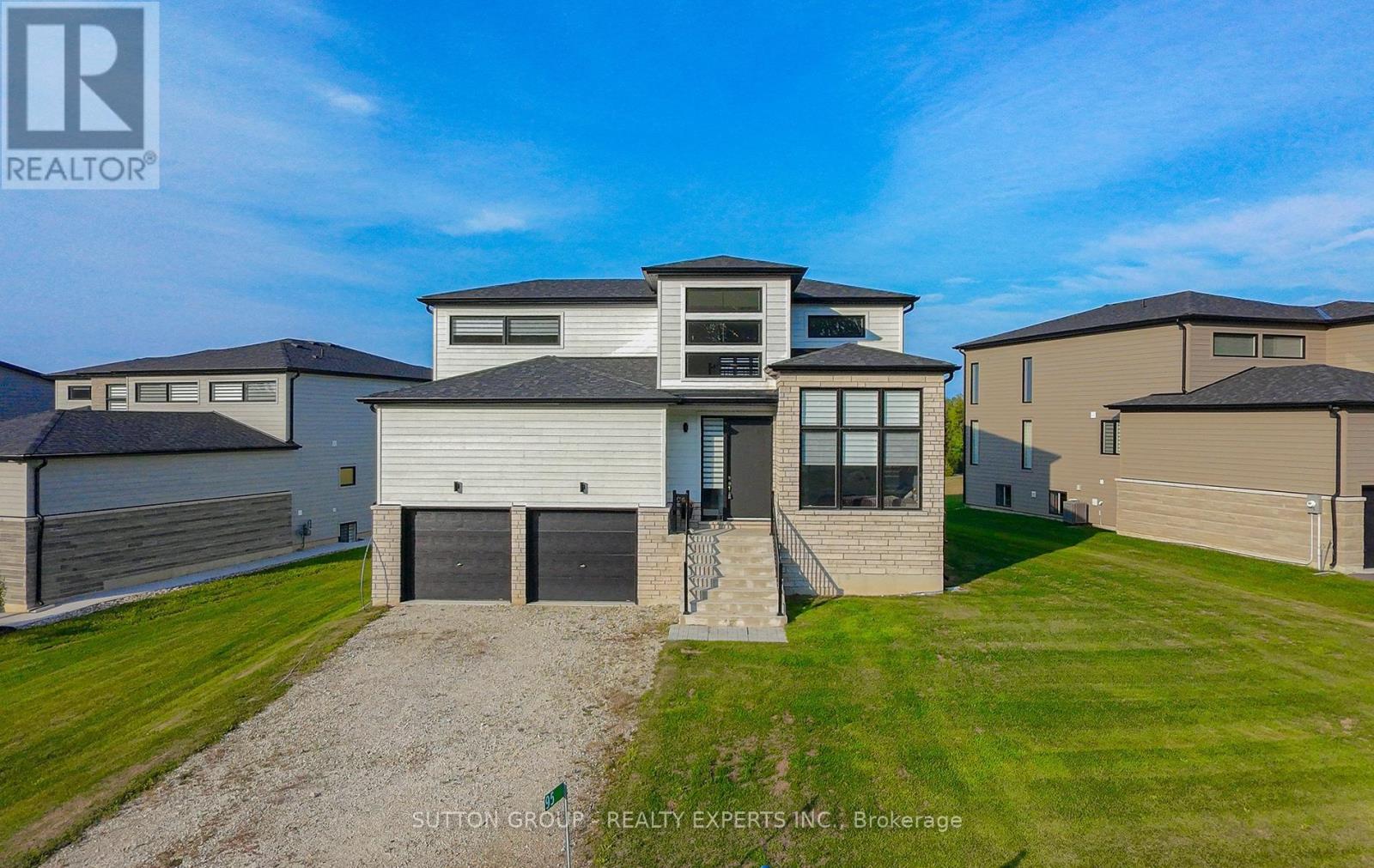 95 GOLDIE COURT, Blue Mountains, Ontario