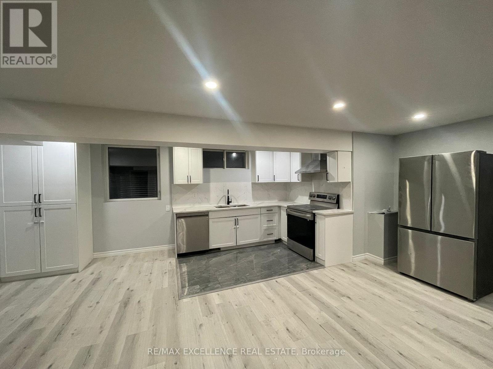 1595 Borden Street, London East, Ontario  N5W 2P9 - Photo 2 - X13676586