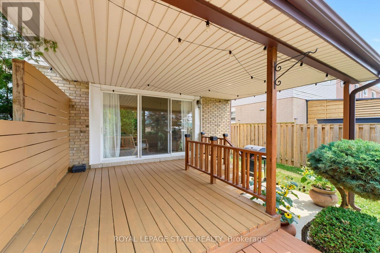 32 Silvervine Drive, Hamilton, Ontario  L8J 1K2 - Photo 22 - X13676606