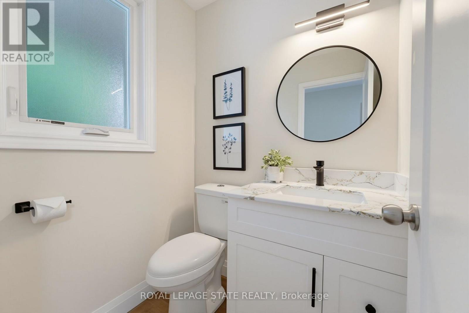 32 Silvervine Drive, Hamilton, Ontario  L8J 1K2 - Photo 4 - X13676606