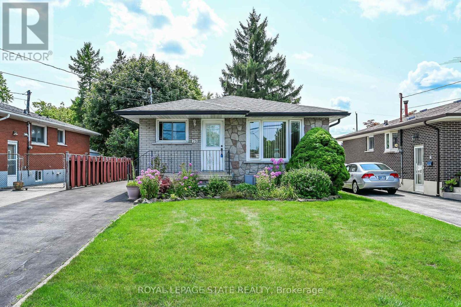 78 Hester Street, Hamilton, Ontario  L9A 2N5 - Photo 3 - X13676670