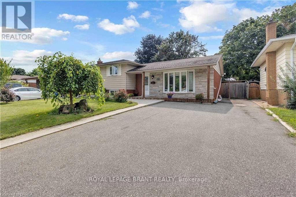 92 Brier Park Road, Brantford, Ontario  N3R 5T4 - Photo 3 - X13676694