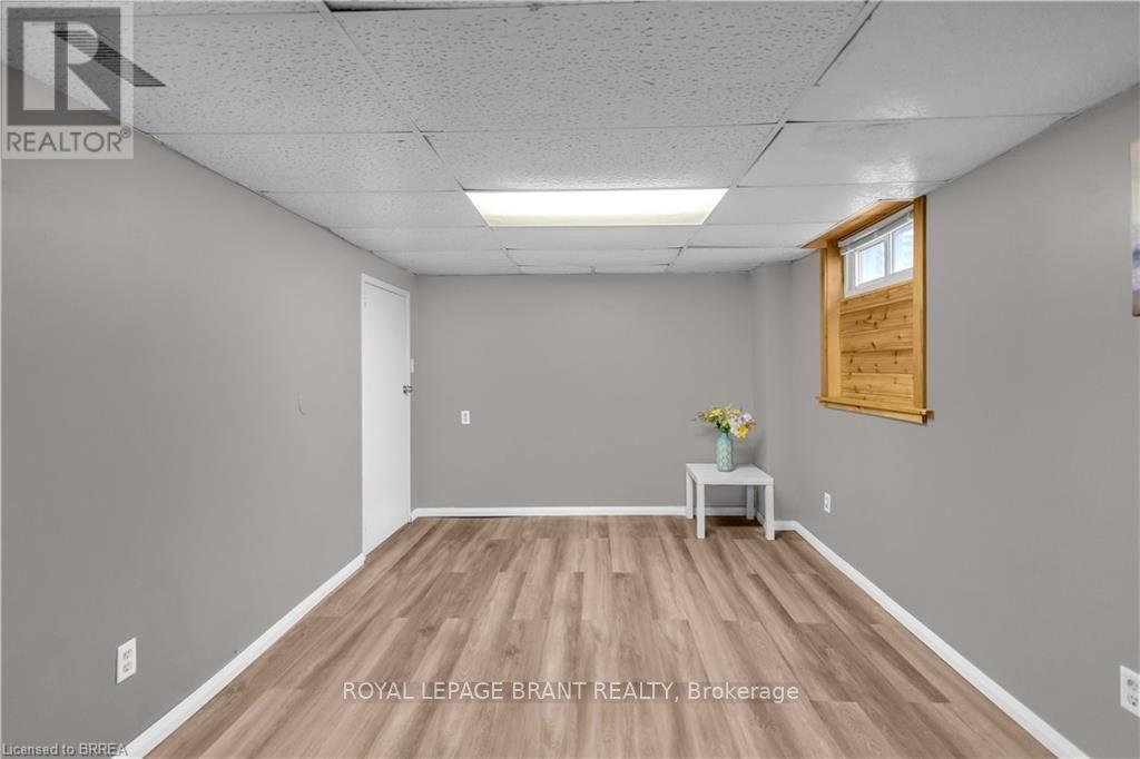 92 Brier Park Road, Brantford, Ontario  N3R 5T4 - Photo 32 - X13676694