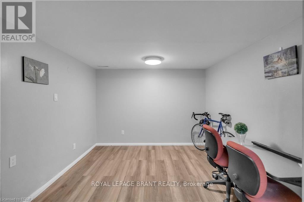 92 Brier Park Road, Brantford, Ontario  N3R 5T4 - Photo 33 - X13676694