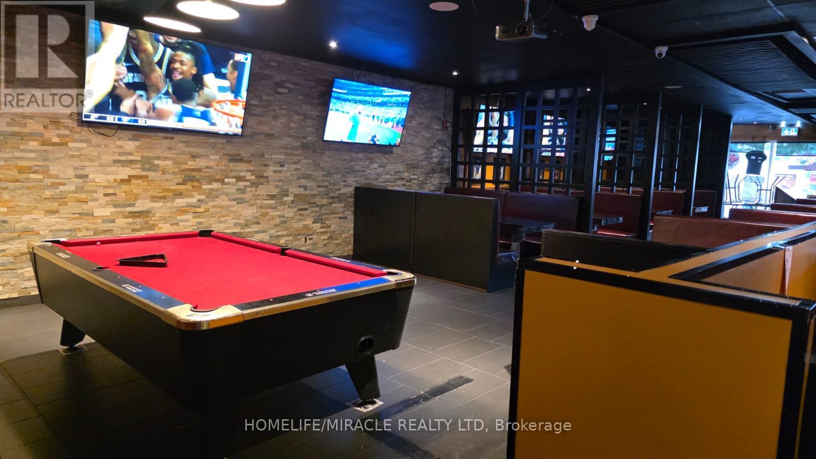 239 St Paul Street, St. Catharines, Ontario  L2R 3M6 - Photo 5 - X13676706