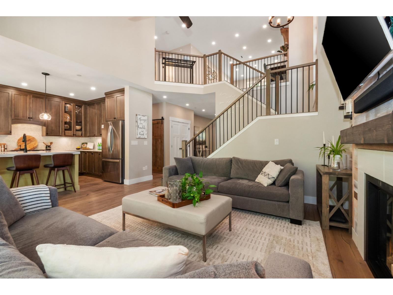 43284 Water Mill Way, Cultus Lake South, Lindell Beach, British Columbia  V2R 0Z4 - Photo 9 - R3130129