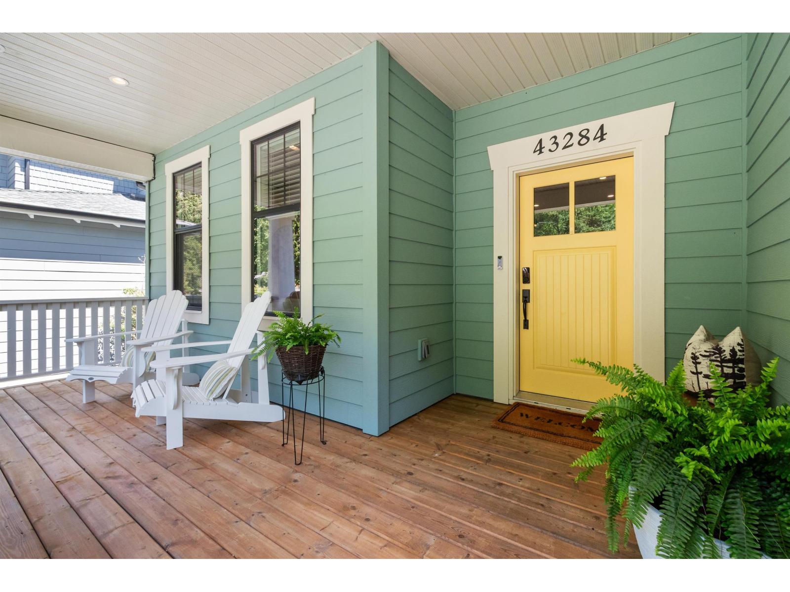 43284 Water Mill Way, Cultus Lake South, Lindell Beach, British Columbia  V2R 0Z4 - Photo 5 - R3130129