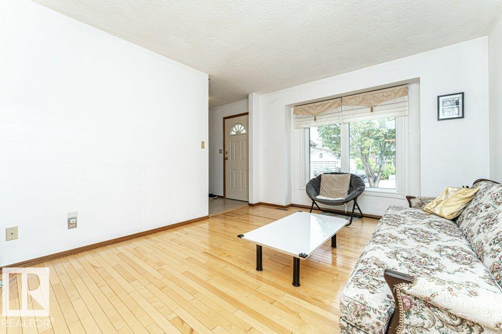 3303 42a Av Nw, Edmonton, Alberta  T6T 1E6 - Photo 4 - E4503866