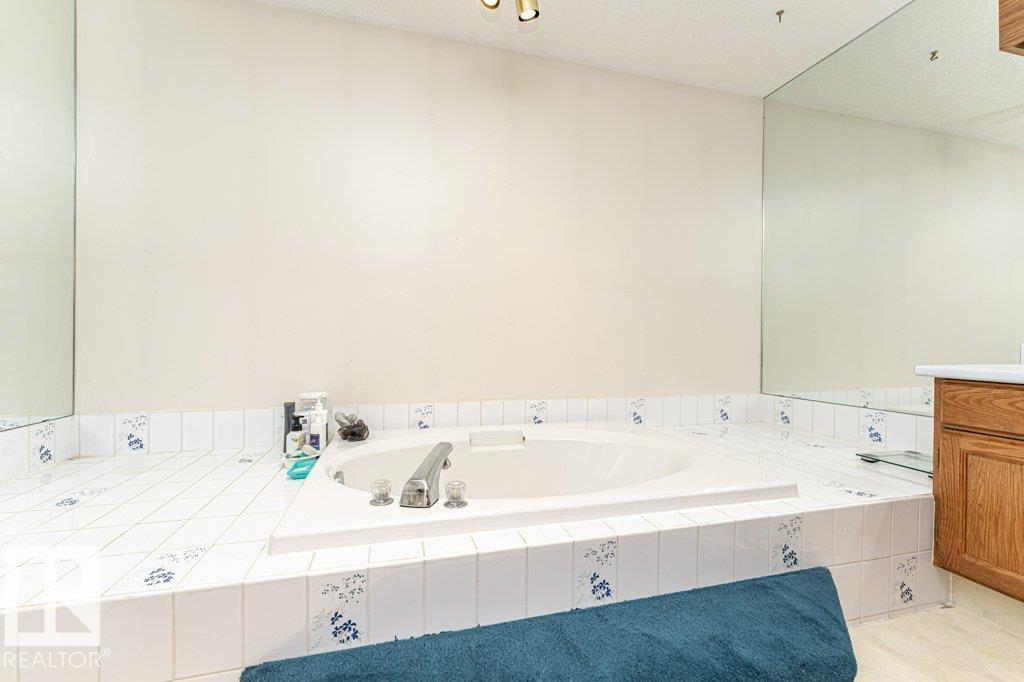 3303 42a Av Nw, Edmonton, Alberta  T6T 1E6 - Photo 34 - E4503866