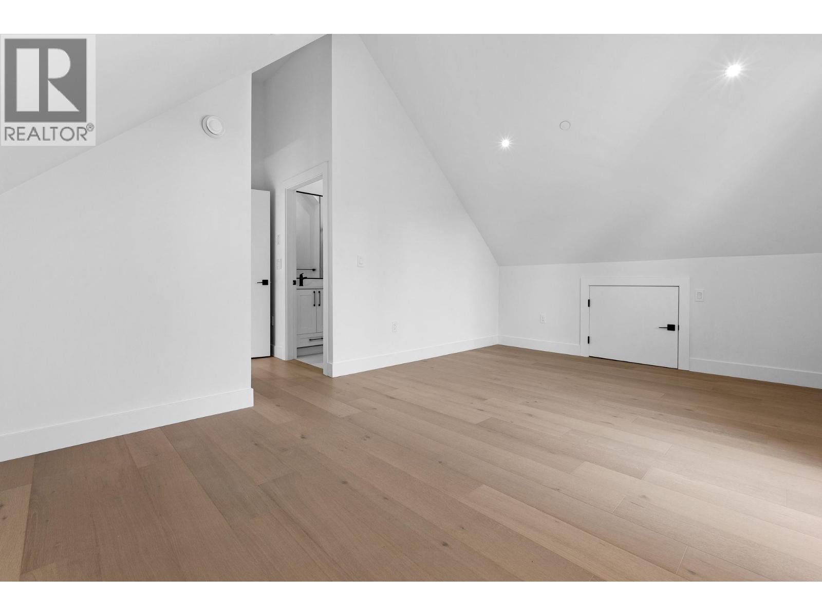 1 4463 Walden Street, Vancouver, British Columbia  V5V 3S4 - Photo 22 - R3155373