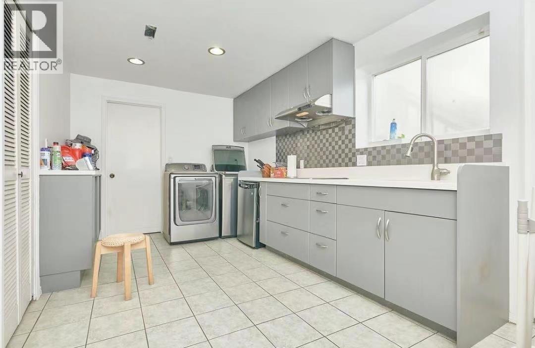 8640 Sierpina Drive, Richmond, British Columbia  V7A 4M9 - Photo 22 - R3154390