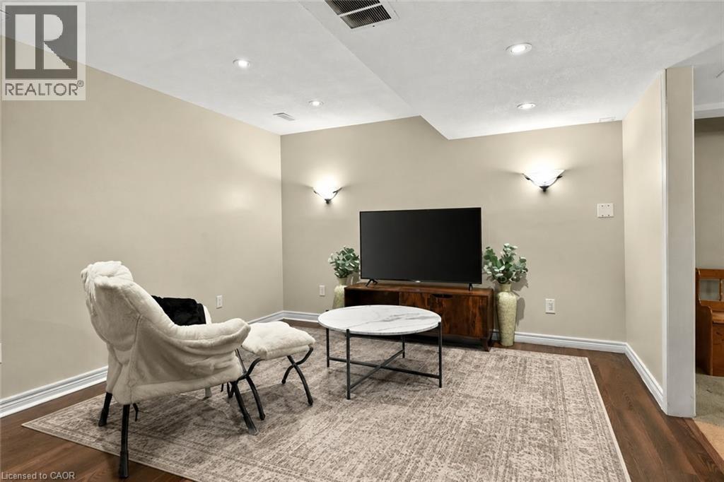 1860 Upper Gage Avenue Unit# 15, Hamilton, Ontario  L8W 3Y6 - Photo 28 - 40855800