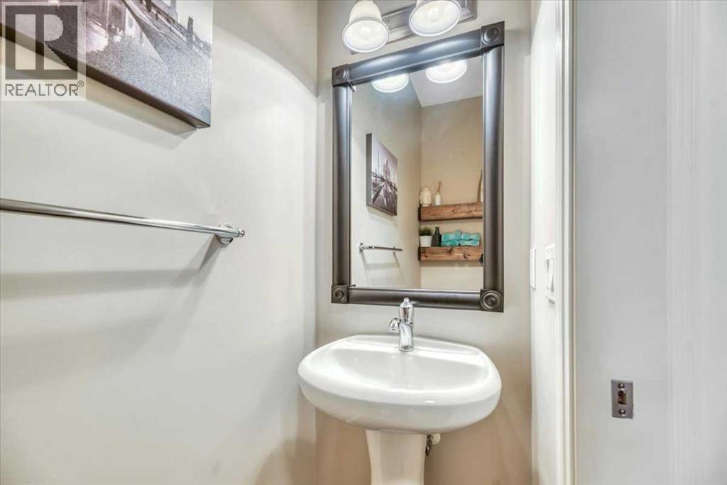 13 Cranberry Avenue Se, Calgary, Alberta  T3M 0L9 - Photo 5 - A2336793