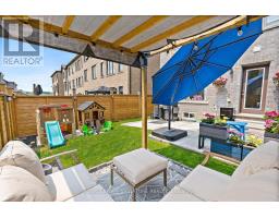 168 TANGO CRESCENT, Newmarket, Ontario