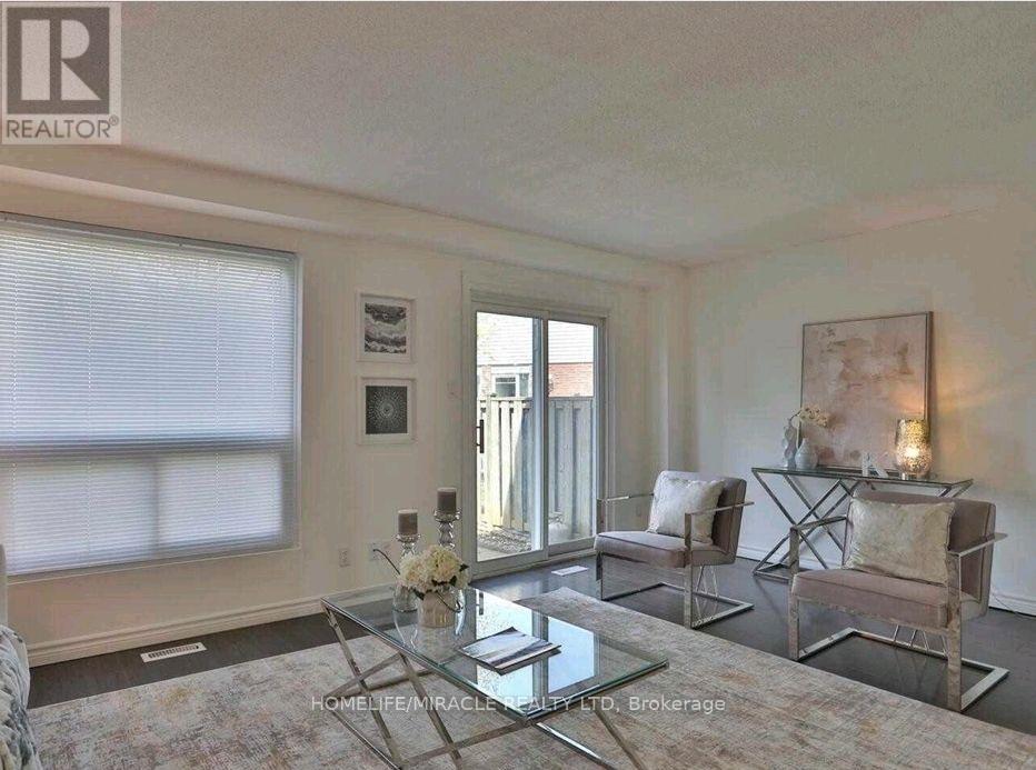 38 - 32 Mowat Boulevard, Kitchener, Ontario  N2E 1X4 - Photo 3 - X13675340