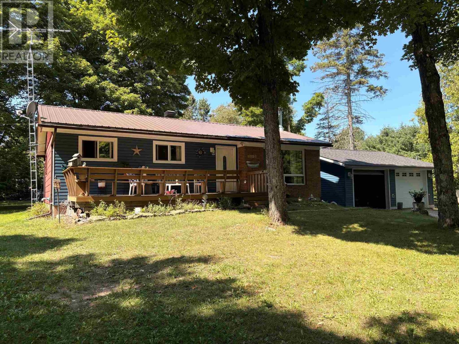 3035 Canoe Point Rd, 3035 Canoe Point Road, Hilton Beach, Ontario  P0R 1G0 - Photo 2 - SM262191