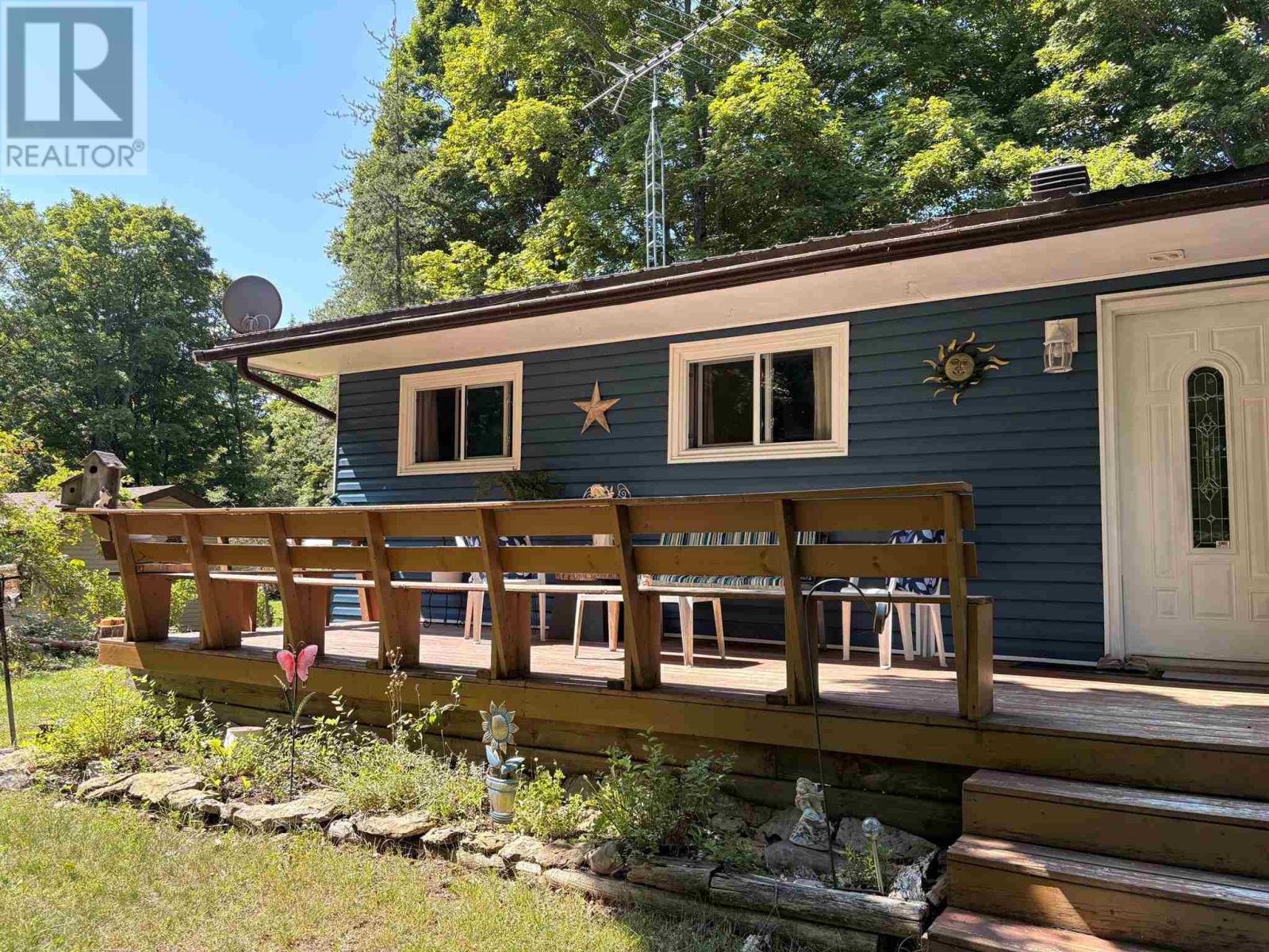 3035 Canoe Point Rd, 3035 Canoe Point Road, Hilton Beach, Ontario  P0R 1G0 - Photo 4 - SM262191