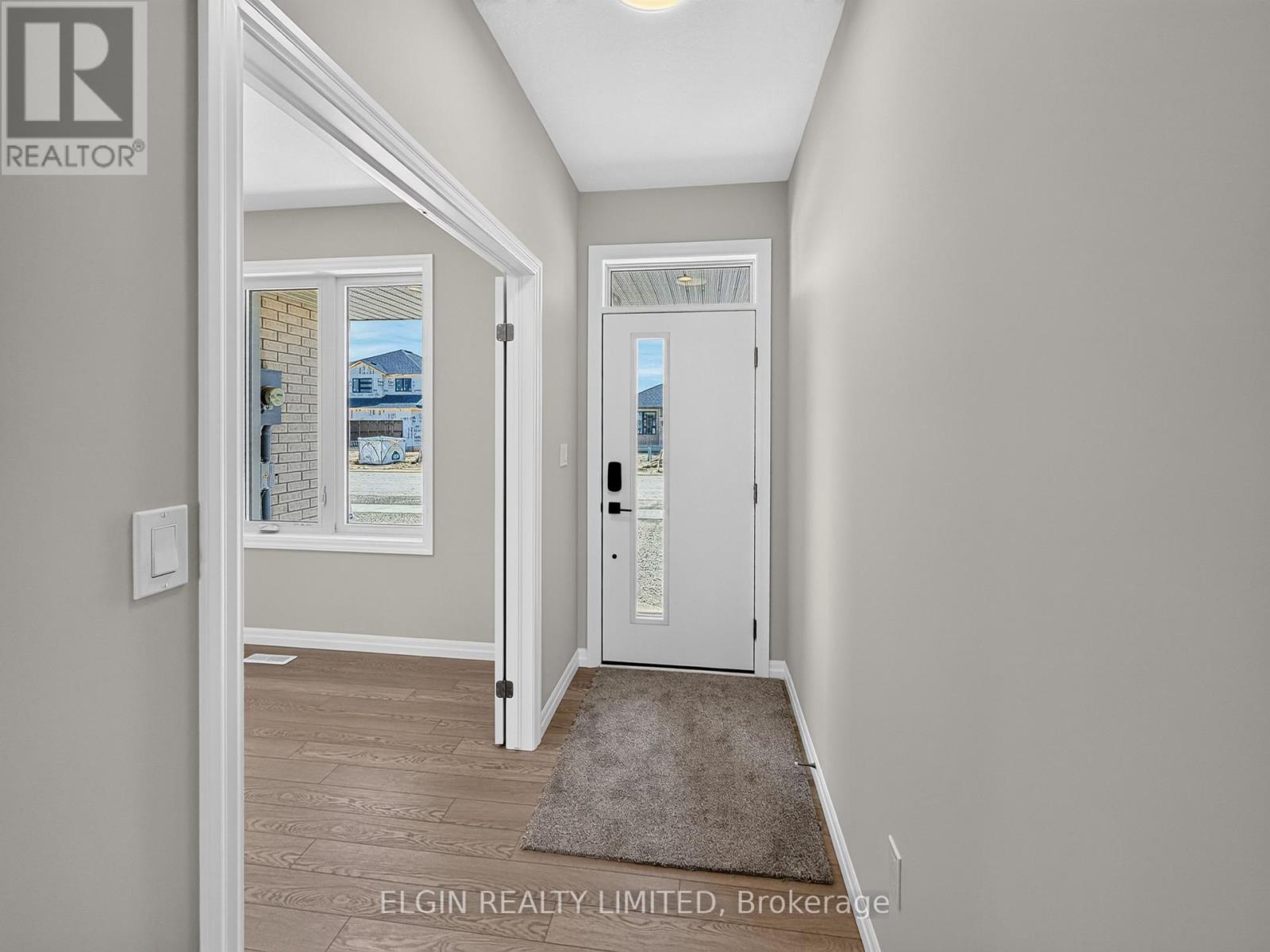 8 Finch Street, Tillsonburg, Ontario  N4G 0L9 - Photo 4 - X13676774