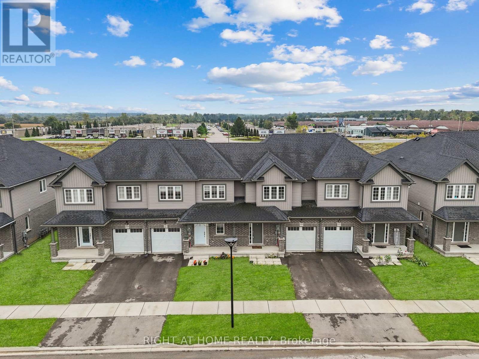 307 KENNINGTON WAY, London South, Ontario